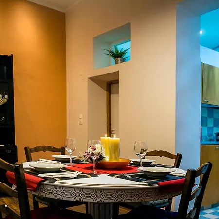 Teachers House Traditional Maisonette Luxurious Renovated
