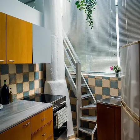 Teachers House Traditional Maisonette Luxurious Renovated Daire *
