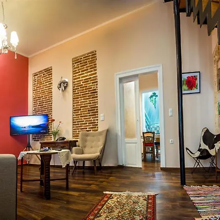 Apartment Teachers House Traditional Maisonette Luxurious Renovated