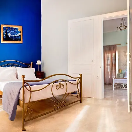 Teachers House Traditional Maisonette Luxurious Renovated *