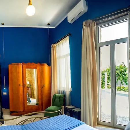 Apartment Teachers House Traditional Maisonette Luxurious Renovated *